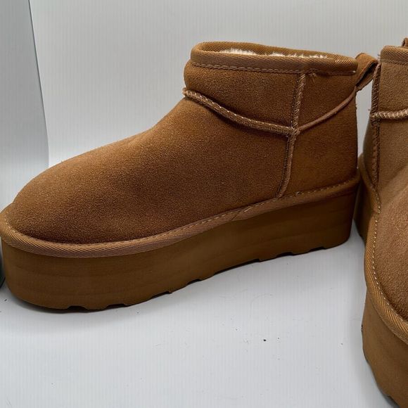 CUSHIONAIRE Women's Genuine Suede pull on platform boot +Memory Foam 8 WIDE CHES - Picture 7 of 7